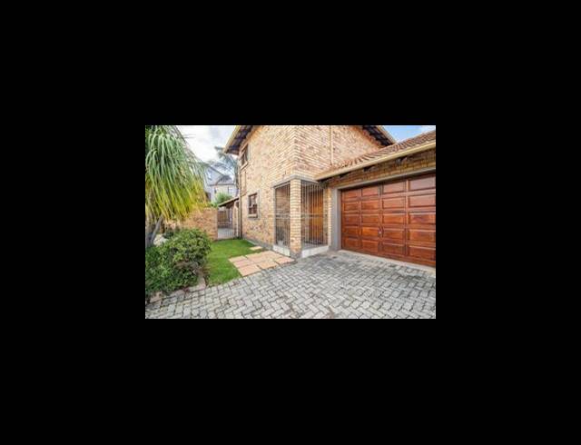 3 BEDROOM TOWNHOUSE FOR SALE IN MEYERSDAL